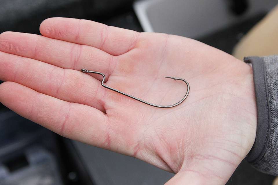 Here is one of his biggest hooks in the box. An Extra Wide Gap offset worm hook.