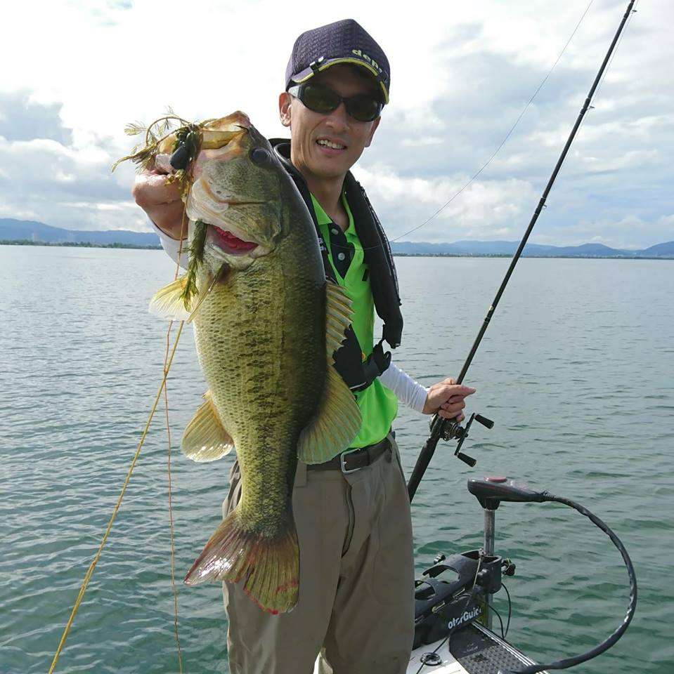 <B> Kuniaki Taga </B><BR> 
Japan Nonboater<BR>
B.A.S.S. Nation Club:  BASS of Japan <BR>
Hobbies:  Fishing is everything now! 
