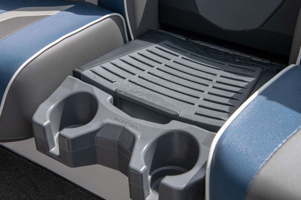 Between the seats is a step and built-in cup holders so thereâs no excuse not to remain hydrated while on the move.
