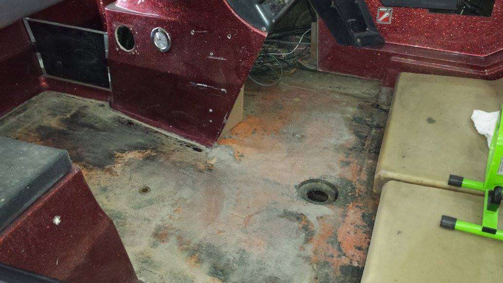 The first renovation step was removing the boat lids, seat platform and floor carpet. Luckily, I was able to remove the carpet on the floor in nearly one piece to serve as a replacement template.