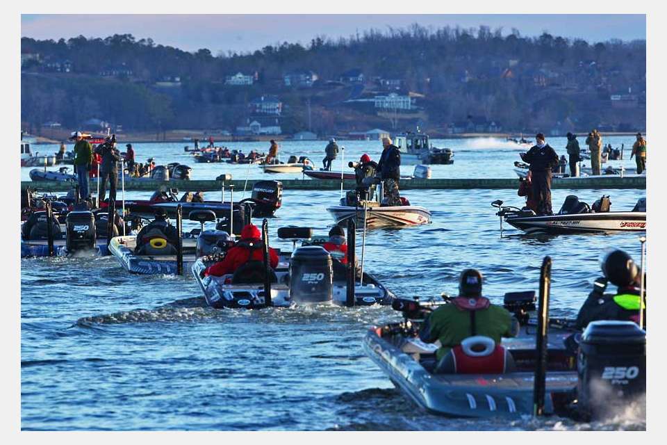 Guntersville produced another Century Club entry a year later when the Elite event was won with 100-13. It marked the fifth time an angler broke 100 pounds on the lake. Only four other bodies of water have posted more Century Club entries (Falcon, Clear, Amistad and Santee Cooper).