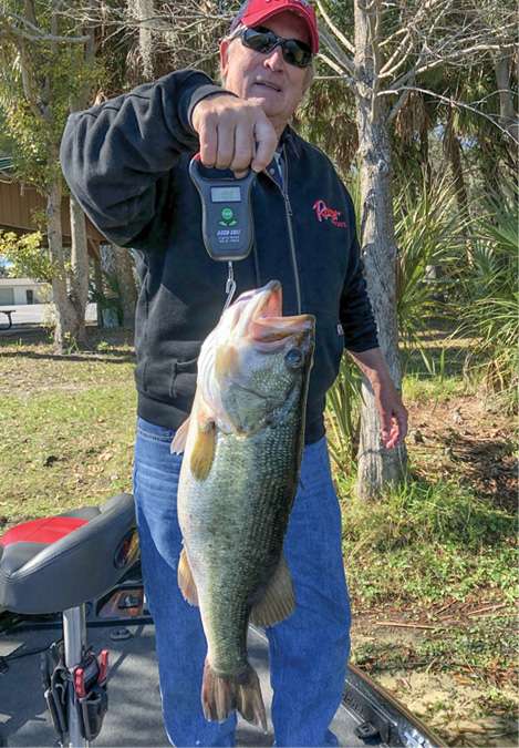 10-1<br> Michael Hardin <br> Lake Parker, Florida<br> 5.25-inch Razor Baits Dip Stick 