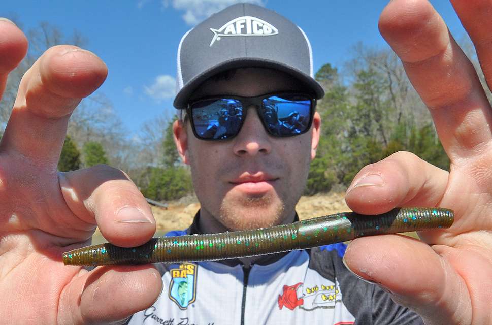 The 5-inch Soft Super Salt Trick Stick from Big Bite Baits is a big hitter for Paquette.</p>
<p>âI fish it wacky rigged, Neko rigged and on a shaky head,â Paquette said. âMy favorite way to fish it is Texas rigged with a 1/8- to 1/4-ounce weight and a 3/0 offset worm hook. That bait has lots of shimmy as it sinks when Texas rigged.â