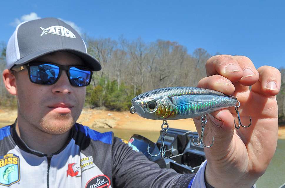Paquette singles out the 3/4-ounce Molix Topwater 110.</p>
<p>âThis walking bait brings bass from long distances from the postspawn into the fall,â Paquette said.