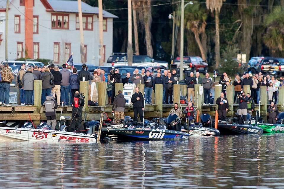 Anglers fire up their big engines and hit the water on the first day of the AFTCO Bassmaster Elite at St. Johns River