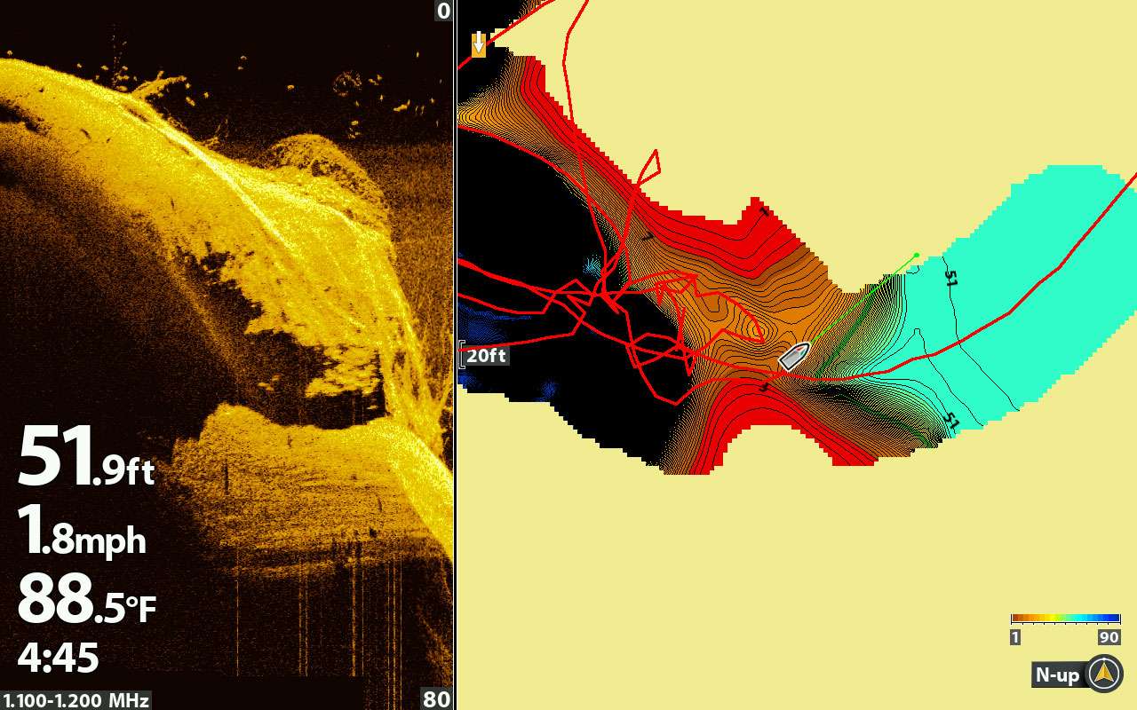 The Down Imaging shows staging fish, while AutoChart Live builds a highly detailed contour map. 