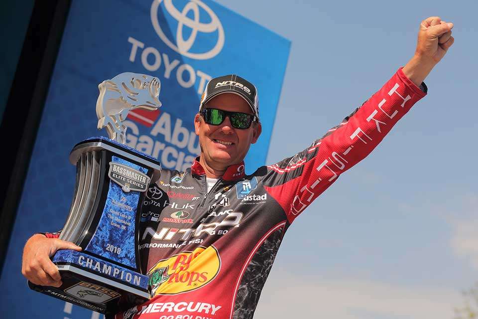 One of the sharpest dressers on the Elite Series is Kevin VanDam, who utilizes most every spot of his jersey to promote his numerous sponsors.