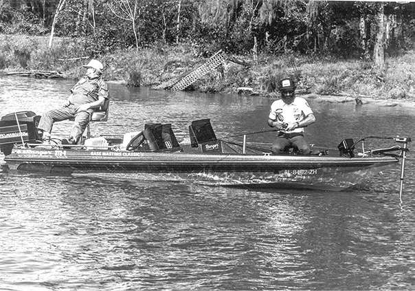 <b>1982</b><br>
The Classic returns to Montgomery, this year on the Alabama River. Here, Paul Elias uses diving crankbaits on a submerged ridge to whack 32 1/2 pounds. His signature âkneel and reelâ tactic gets the lure down deeper to trigger reaction strikes.
