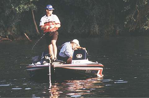 <b>2002</b><br>
Fishing river current, Jay Yelas boats the Classicâs big bass three days in a row, sealing his victory on Lay Lake, Alabama.
