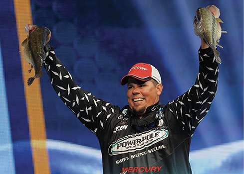 <b>2012</b><br>
Chris Lane rules the Red River Classic, beating 48 other competitors to the $500,000 first prize with his 51-6 total caught on tubes and creatures.
