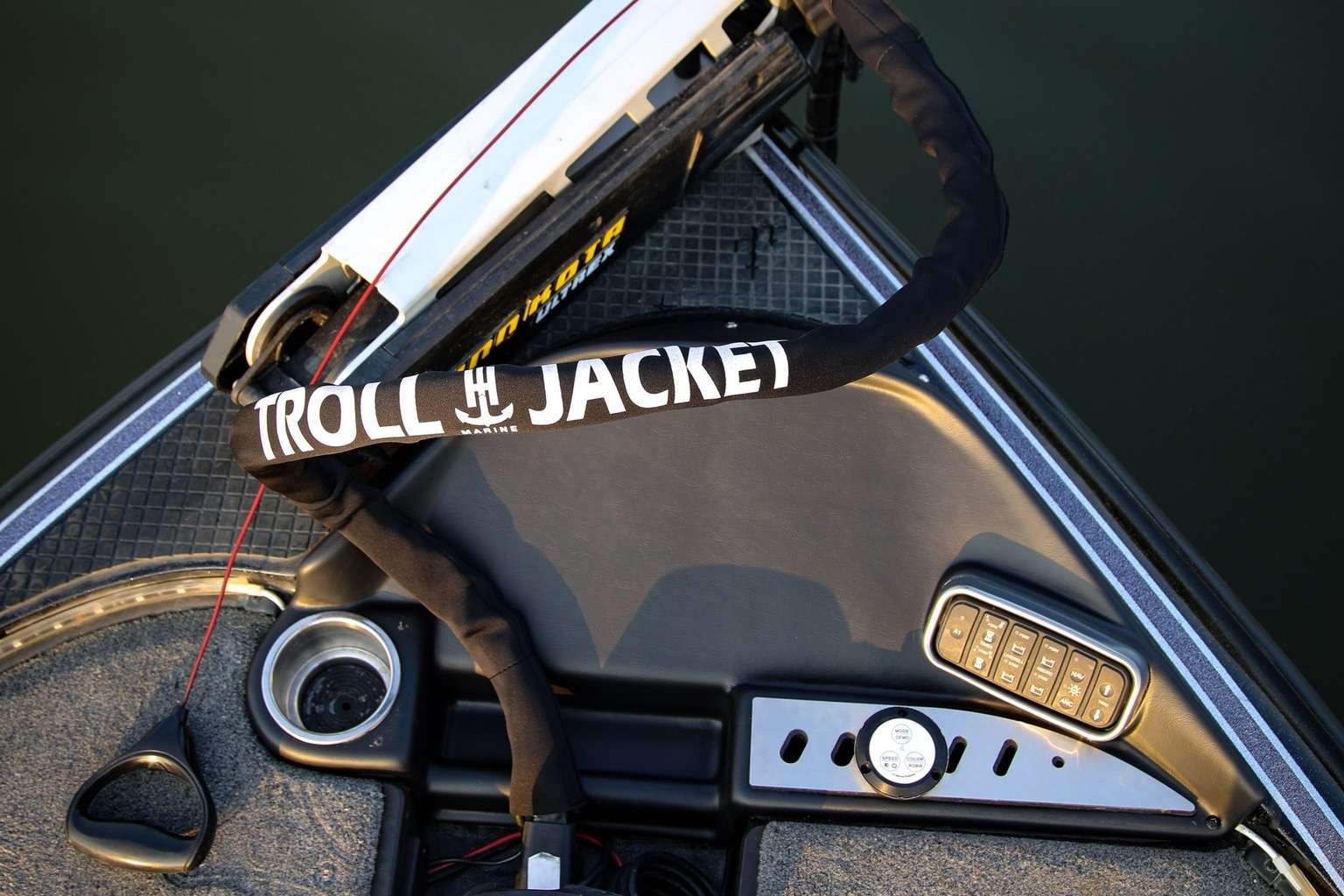 <h4>TROLL JACKET Trolling Motor Cable Organizer Sleeve</h4> With the TROLL JACKET, you can protect and manage your trolling motor cables with ease. The G-FORCE TROLL JACKET is a 2mm neoprene trolling motor wire and cable organizer. It measures 60â long and includes a velcro closure. While wrapped, the diameter is about 1.5â.
<BR><BR>
It easily allows you to streamline disorganized bundles of wire and eliminate the need for zip ties along the factory cable cover. TROLL JACKET can even help contain and protect adjacent wires, like those for your depth finder and HYDROWAVE. Once bundled, they have an additional layer of defense against the elements, hooks, and other potential threats.
<BR><BR>
<A HREF=