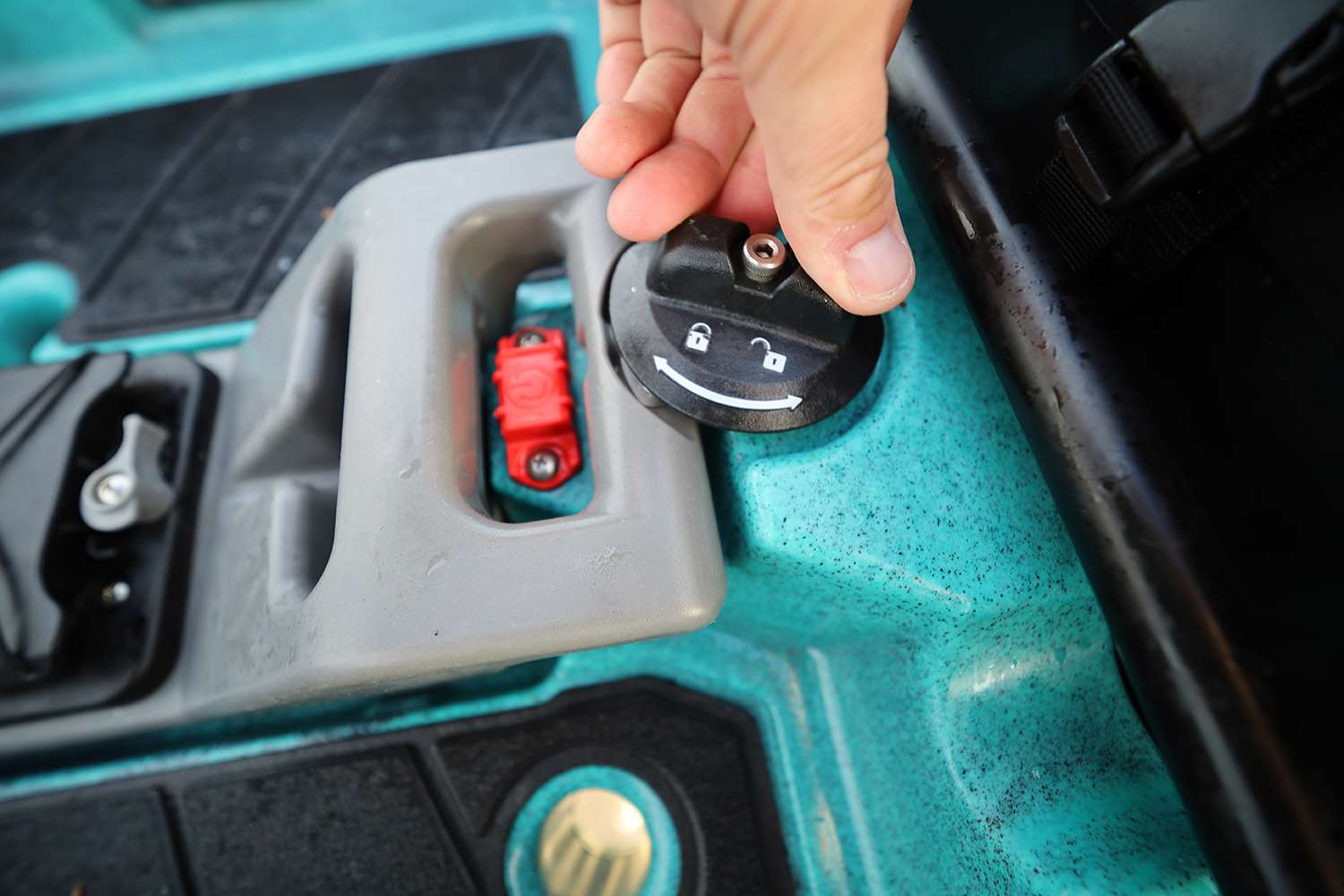 This locking device keeps the motor secured in deployed position. You'll also notice a safety kill switch. 