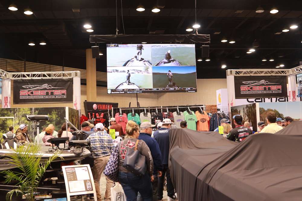 Expo attendees appreciated the Bassmaster LIVE screen in the Skeeter exhibit. 