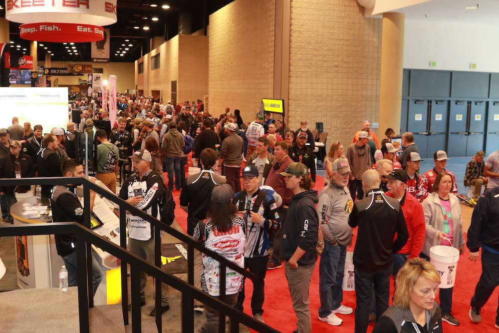 The Expo aisles remained packed with bass fishing fans.