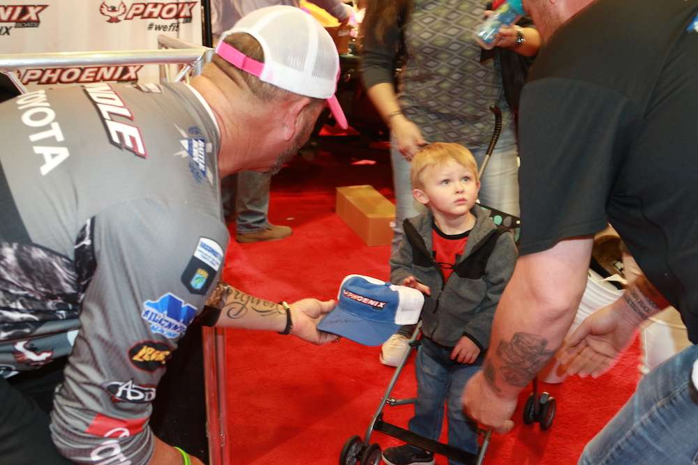 This little bass fan got to meet the G-Man during his Expo visit. 