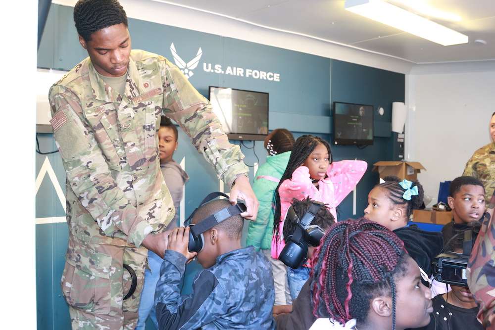 The U.S. Air Force entertained kids with a virtual reality game.
