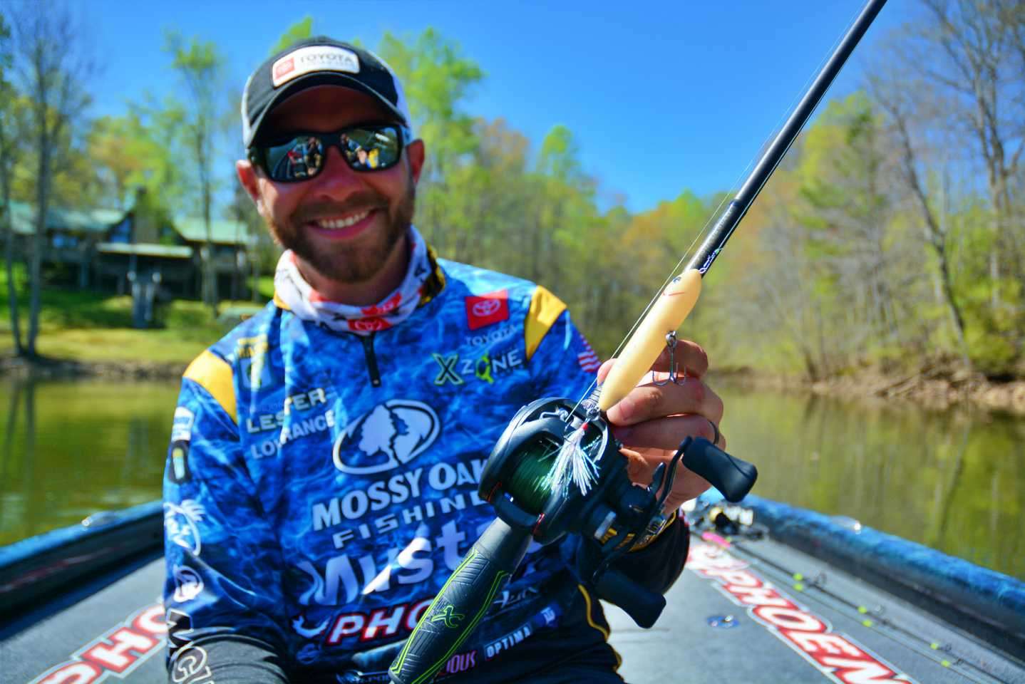 Lester uses 30-pound Vicious No Fade Braid Moss Green, with a 3-foot leader made with 15-pound Vicious Ultimate Monofilament. âWith the topwater you want the line to float, instead of sinking and altering the action of the lure.â He matches the reel to a 7-foot, 3-inch medium/heavy action crankbait rod. 
