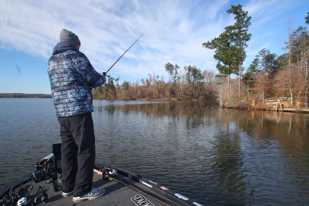<b>9:27 a.m.</b> He ties on a big Bass Munitions swimbait rigged with an underspin blade and slow rolls it around the ledge. <br>
<b>9:31 a.m.</b> Tacoronte retrieves a 3/4-ounce shad-pattern Yo-Zuri Rattlân Vibe lipless crankbait across the ledge. âBass are suspended everywhere out here!â <br>
<b>9:42 a.m.</b> Unable to score a fish off the ledge, Tacoronte moves 100 yards to a rocky point and cranks the chartreuse 1.5. He dredges up a wad of old fishing line and stashes it in his cooler. <br>
<b>9:50 a.m.</b> He drags a black and blue Trick Worm on a Carolina rig across the point.
<p>
<b>4 HOURS LEFT</B><br>
<b>10 a.m.</b> Tacoronte moves back to the ledge and drags a generic smoke-colored Ned-rig worm around a school of fish. No takers. âWhen they wonât hit a Ned rig, you know theyâve got a serious case of lockjaw.â