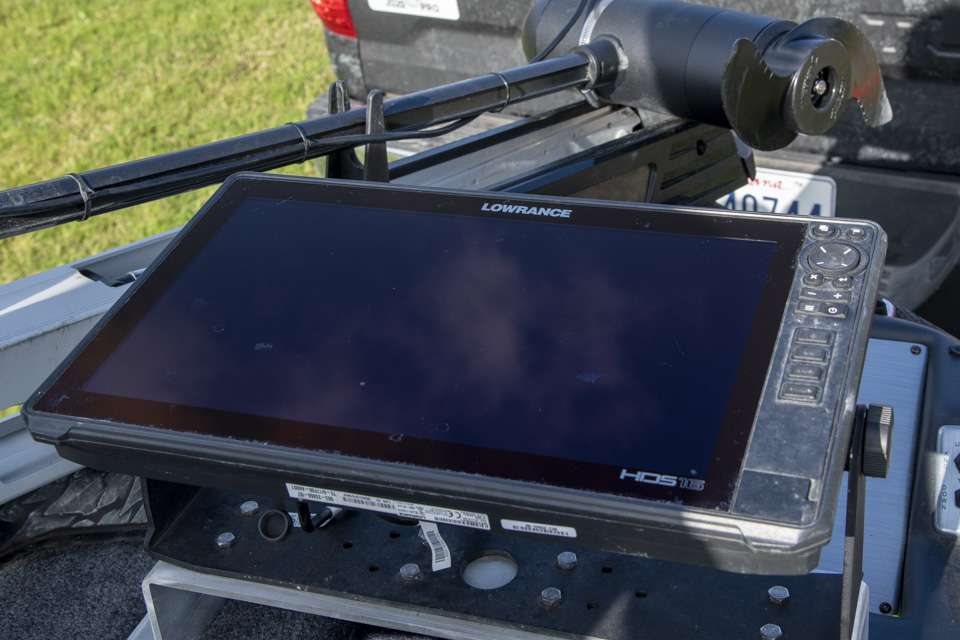 In a world where most anglers have multiple electronics on the bow of the boat, he opts for a single Lowrance HDS16.</p>
<p>âI used to have the two 12s, but with the 16 thereâs no point in having two units,â he said. âYou can see clear as day from standing up. You can see anything on the screen, and you can split the screen and itâs still big enough. And a lot less space taken up with one screen instead of two.â</p>
<p>He usually sets up his unit so 3/4 of the screen is showing sonar, with the rest being a map of the waters heâs fishing. He relies on Lowranceâs Point-1 system for pinpoint accuracy in his mapping, speed and heading.