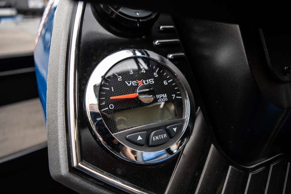 Digital gauges keep track of the hours, speed, RPMs and more all in two gauges. Limiting the number of gauges on the console allows for bigger graphs and more electronics. 