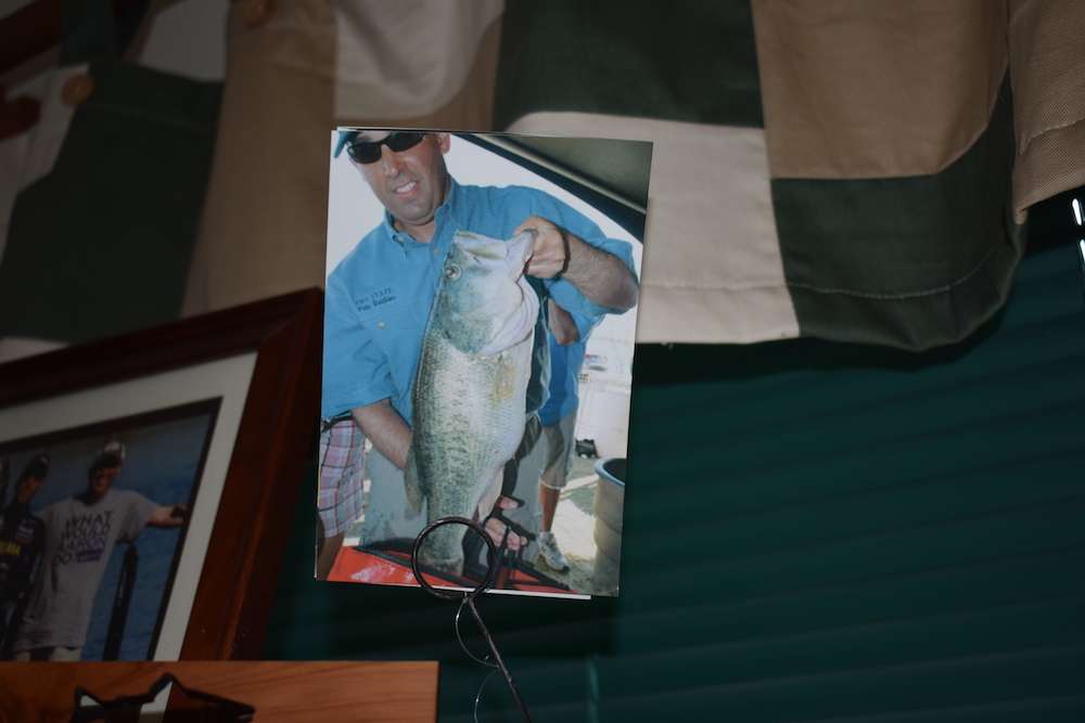 He also fished in the Elitesâ first visit to Falcon in 2008, and he caught this 8-pound, 12-ounce bass out of the back of Marty Stoneâs boat.