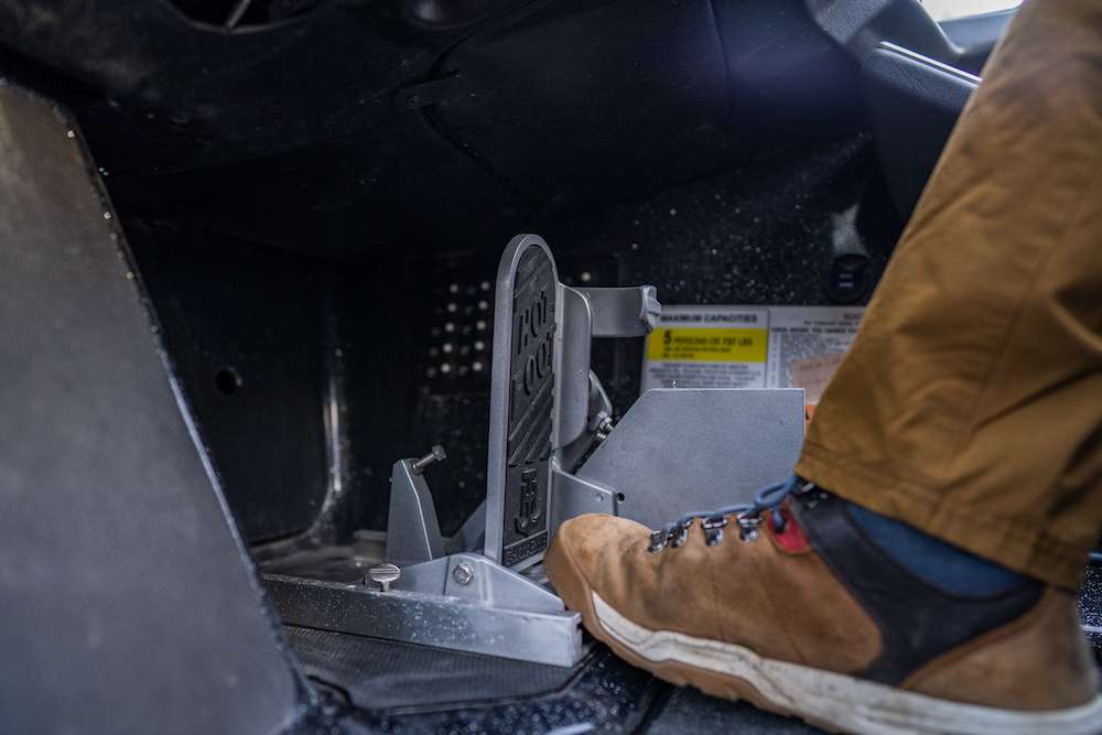 This is the T-H Marine Original Hot Foot Throttle. âIt makes driving and handling safer and more efficient, and I really like the high-density rubber for surer footing in wet conditions.â
