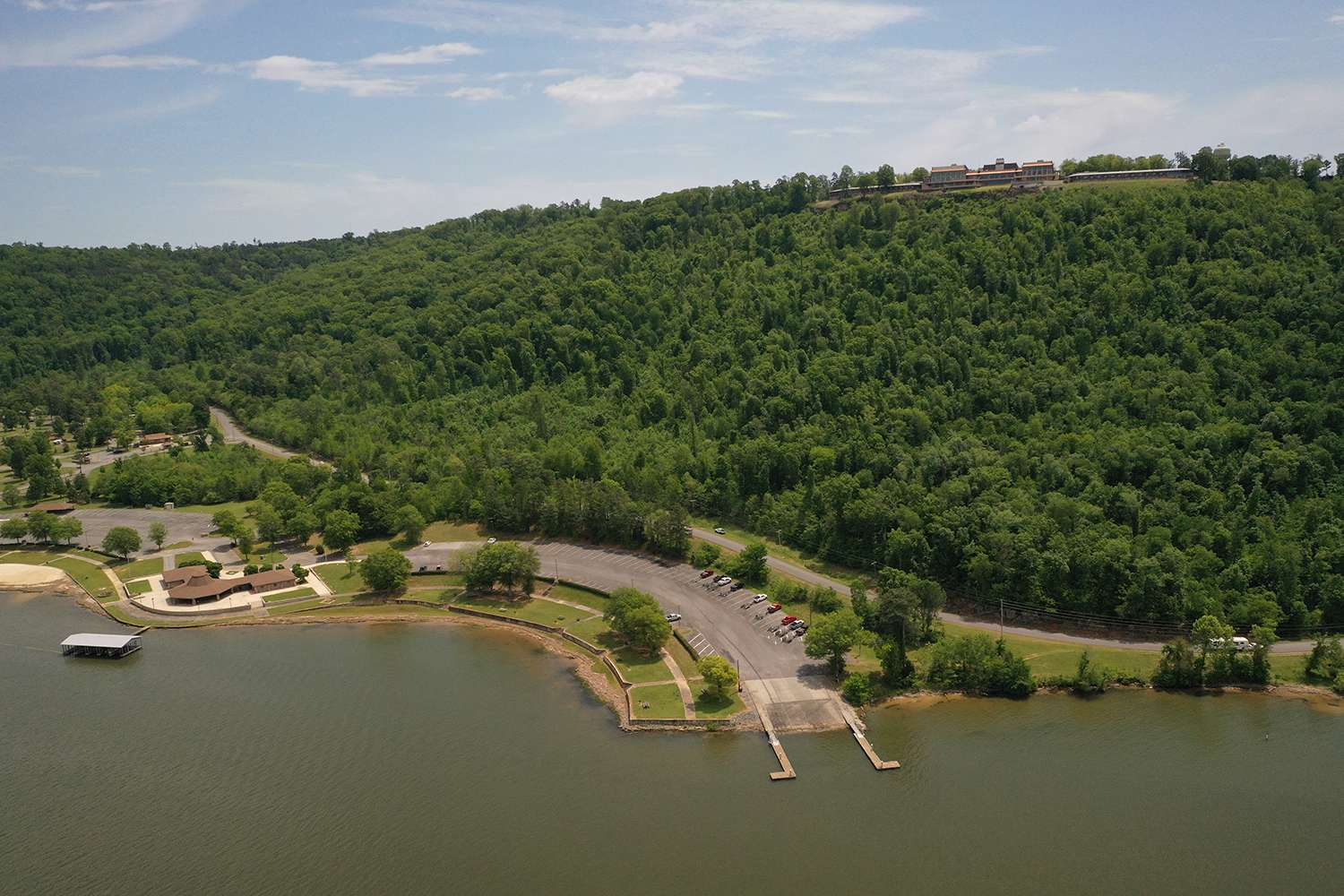Guntersville State Park has a beautiful ramp facility. It's harder to get to when compared to the other ramps across the lake, but it's a great place to launch from if you want to fish Town Creek or even Spring Creek or Browns that are nearer to the community of Guntersville. 