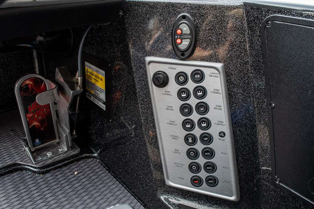 The switch panel is conveniently located on the driver side below the dash and includes all of the necessary switches for boat operation. The Power-Pole up and down switch is also located by the switch panel.