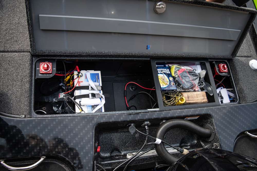 Switches, wires, batteries and other mechanical aspects of the boat can be found in the back hatch. The Caymas, however, includes a smart design layout which provides cleanliness, organization and convenient operation. 
