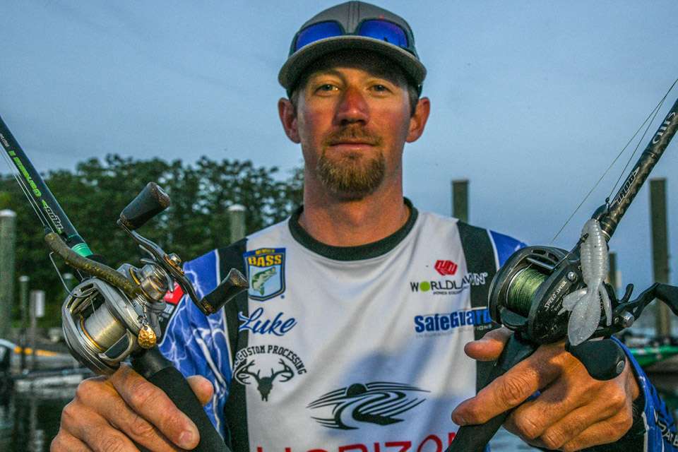 <b>Luke Palmer (42-9; 8th)</b><BR>
Luke Palmer used a Yum Dinger with 1/8-ounce tungsten weight and 3/0 or 4/0 Trokar hooks. He used the same size hooks on a creature bait with 3/8-or 1/2-ounce tungsten weights. To the Yum Dinger he inserted a spinner in the tail for added flash and vibration. 
