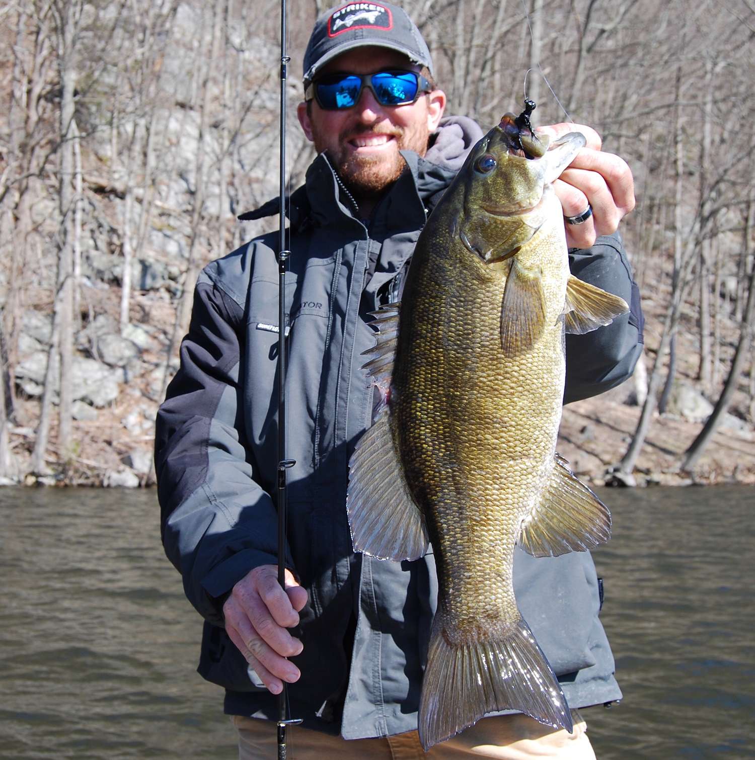 Winter fishing with a micro jig - Bassmaster