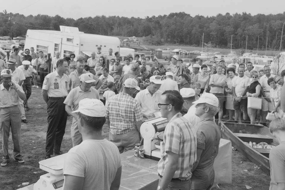 The crowds came out in 1969, only six years after Eufaula was impounded, to watch the anglers compete in the fledgling series. 