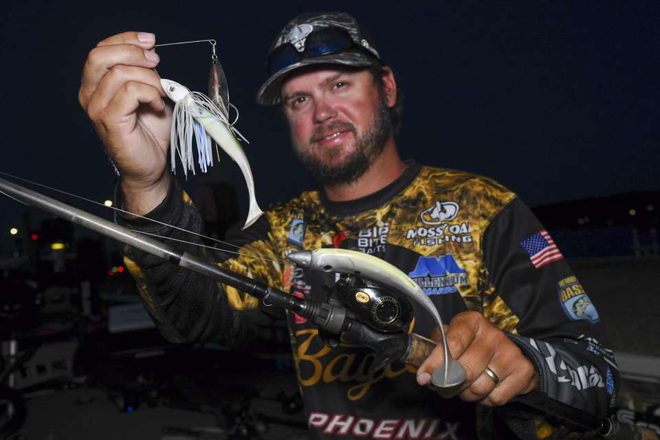 Benton chose a 1.5-ounce Nichols Lures Single Blade Spinnerbait, with 5-inch Big Bite Baits Suicide Shad for a trailer. He also used a 7-inch Big Bite Baits Suicide Shad, rigged on 3/4-ounce head.  