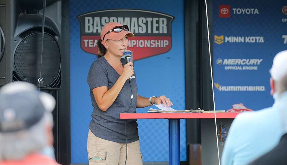 See the Marshals attend their pre-tournament briefing on the eve of the 2020 DEWALT Bassmaster Elite at Lake Eufaula! 