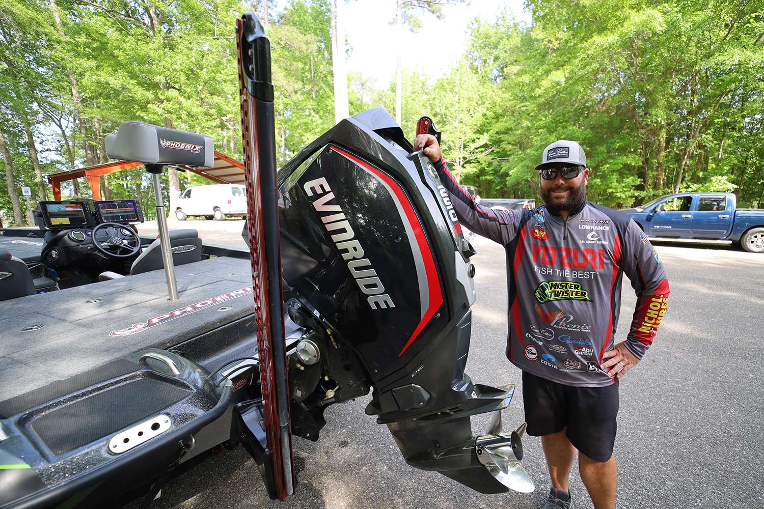 His Phoenix is powered by an Evinrude 250 E-TEC.