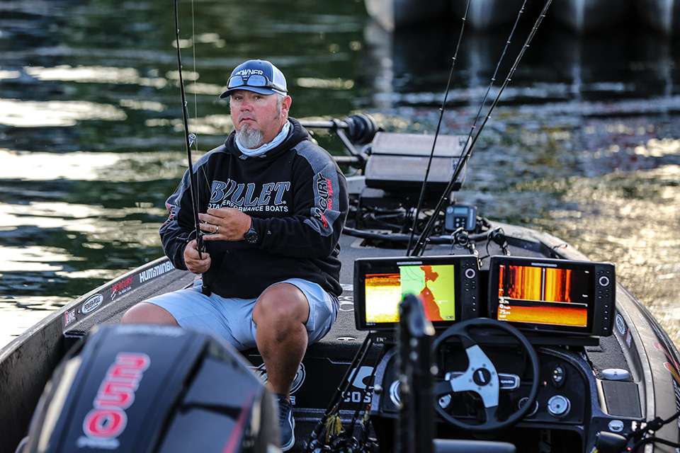 See the Elites head out on Day 3 of the SiteOne Bassmaster Elite at St. Lawrence River.