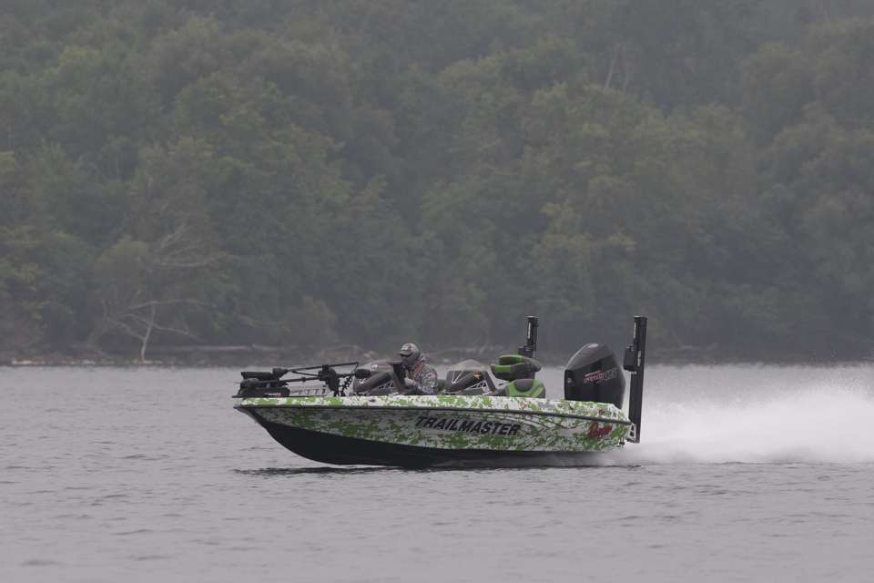 Catch up with Koby Kreiger, Randy Sullivan, Rick Clunn, and Mike Huff as they get started early Day 1 of the 2020 SiteOne Bassmaster Elite at St. Lawrence River!