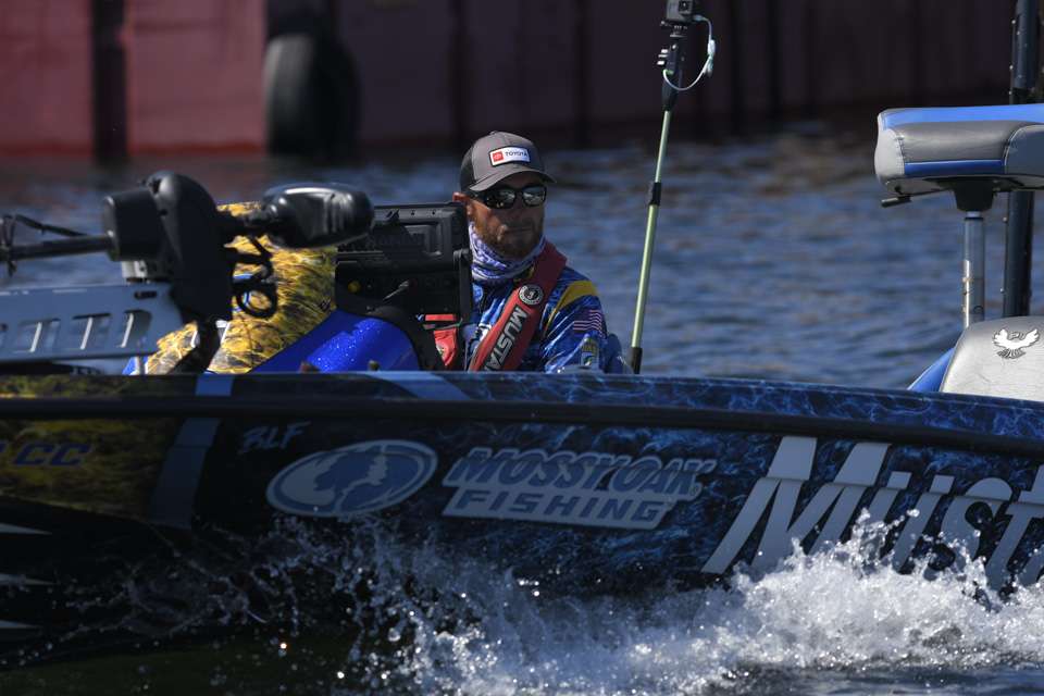 Follow Brandon Lester as he competes on day 2 of the 2020 Bassmaster Elite at Lake Champlain.