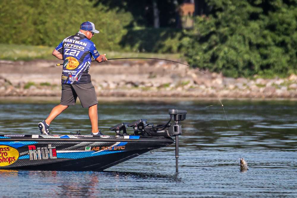 Head out with Day 1 leader Jamie Hartman as he gets to work on Day 2 of the 2020 Bassmaster Elite at Lake Champlain.