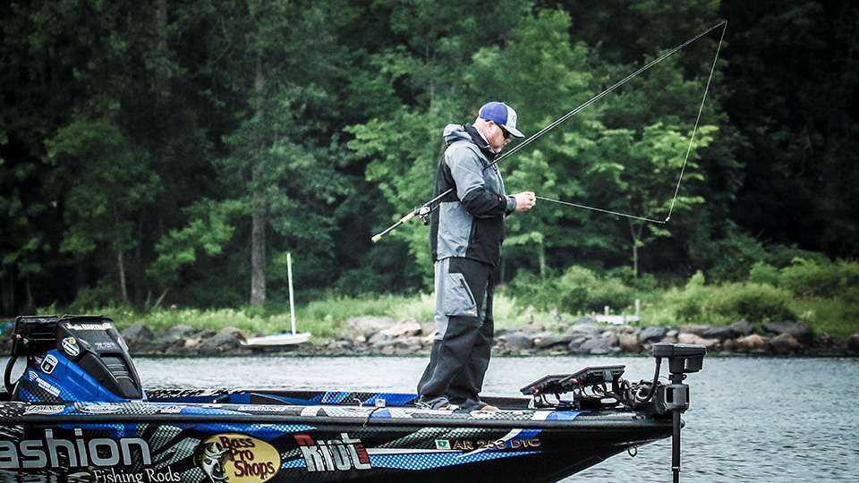 <h4>Jamie Hartman (3rd; 78-5)</h4>  Jamie Hartman rotated through three baits in a largemouth and smallmouth pattern. A Carolina rig was a key player.  