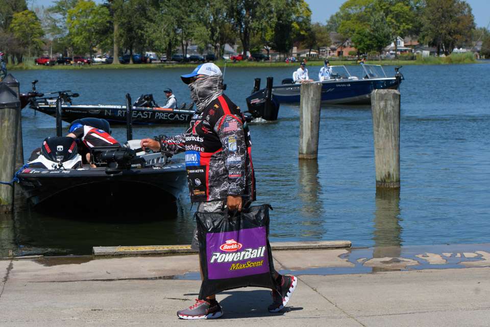 A few behind the scenes shots from the 2020 YETI Bassmaster Elite at Lake St. Clair. 