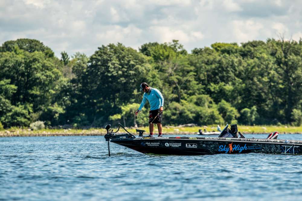 Ride along with Elite Series pros Shane LeHew and Tyler Rivet on Semifinal Saturday of the 2020 Bassmaster Elite at Lake Champlain.