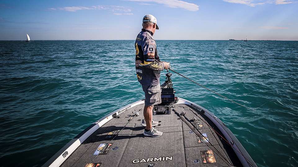 Catch up with Clark Wendlendt as he gets a fast start on Day 2 of the 2020 YETI Bassmaster Elite at Lake St. Clair. Wendlandt had 20 pounds in his livewell by 7:40 Friday morning. 