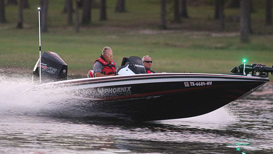 See the boats head out for a day of competition at the Basspro.com Bassmaster Central Open at Sam Rayburn.