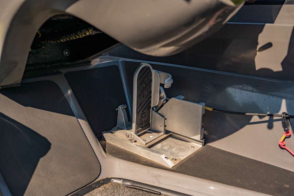 Under the console is a T-H Marine Hot Foot so Livesay can drive his boat and have his hands free to also operate the Humminbirds. This comes in handy while idling and looking for fish, something that the Elite Series pros do a lot of when they fish up north.