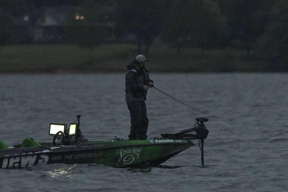 Follow Opens angler Andrew Upshaw and co-angler Caz Anderson as they fish on the final day of the Basspro.com Bassmaster Eastern Open at Lake Hartwell. 