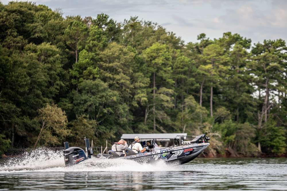 See Patrick Walters fish Day 1 of the Basspro.com Bassmaster Eastern Open at Lake Hartwell.