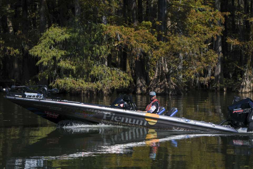 Whatley, Digh and Groh all are making moves on Day 1 of the 202 Bassmaster Elite at Santee Cooper Lakes.