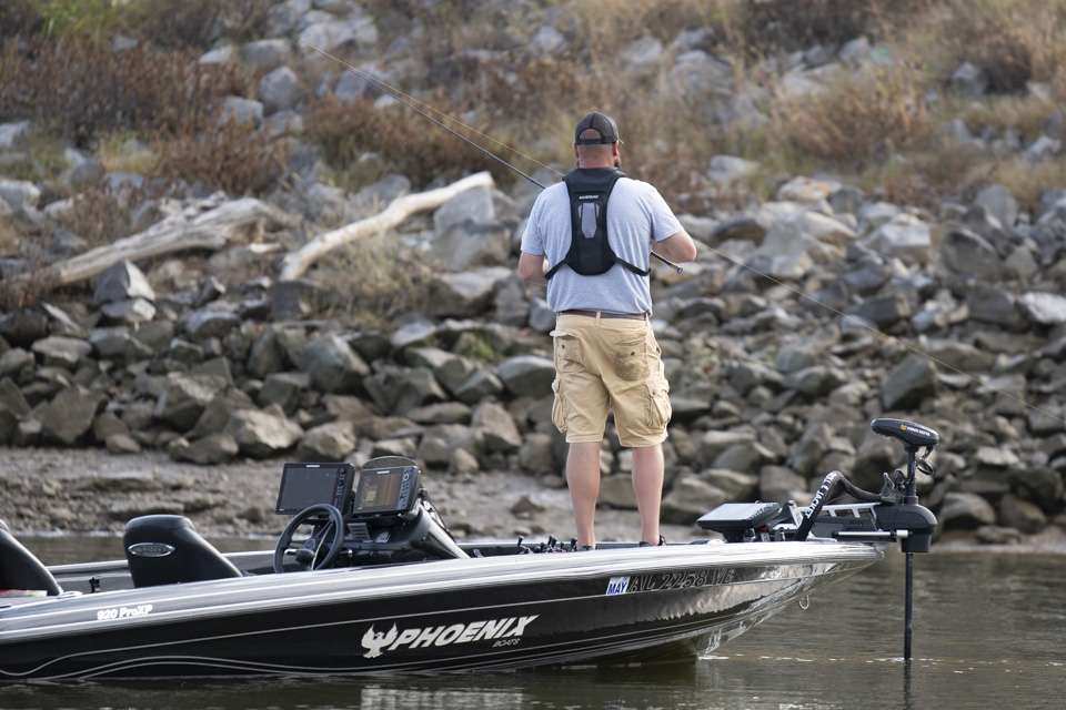 See more on the water action from Day 2 of the Basspro.com Bassmaster Central Open at Neely Henry.