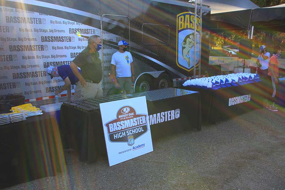 Bassmaster staff making final preparations for the anglers.
